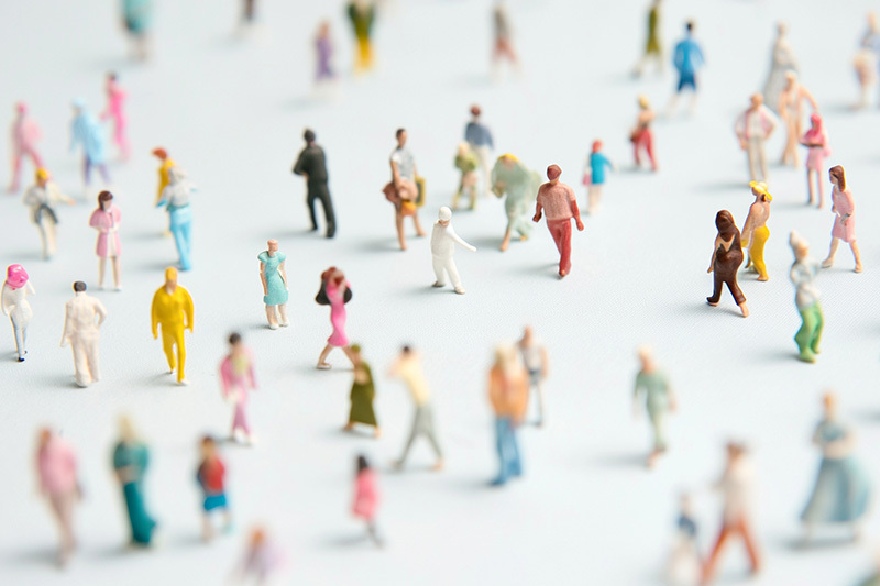 行き交う人々のミニチュア